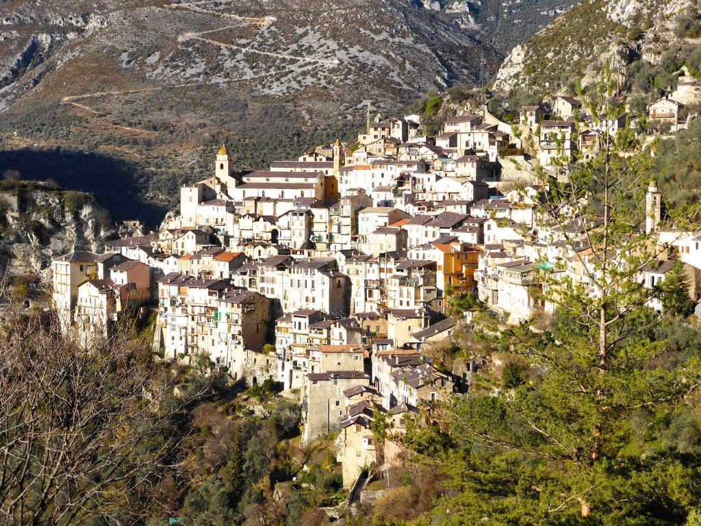 Fontana de medge Saorge Exterior foto